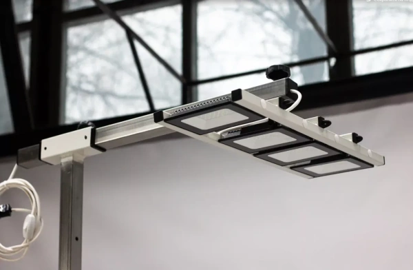 Светильник ветеринарный светодиодный напольный wikiVET